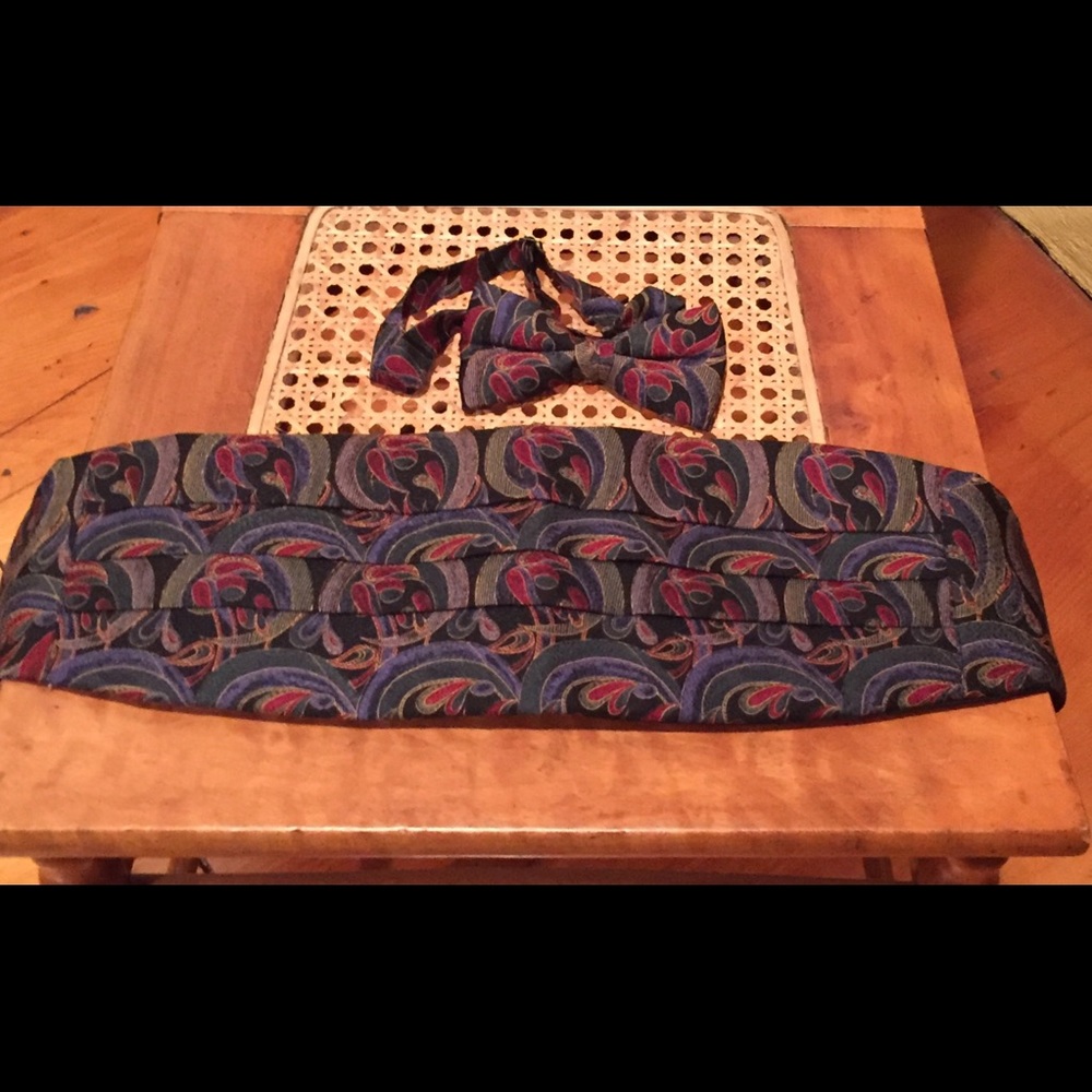 Vintage Bow tie and Cummerbund Formal Set